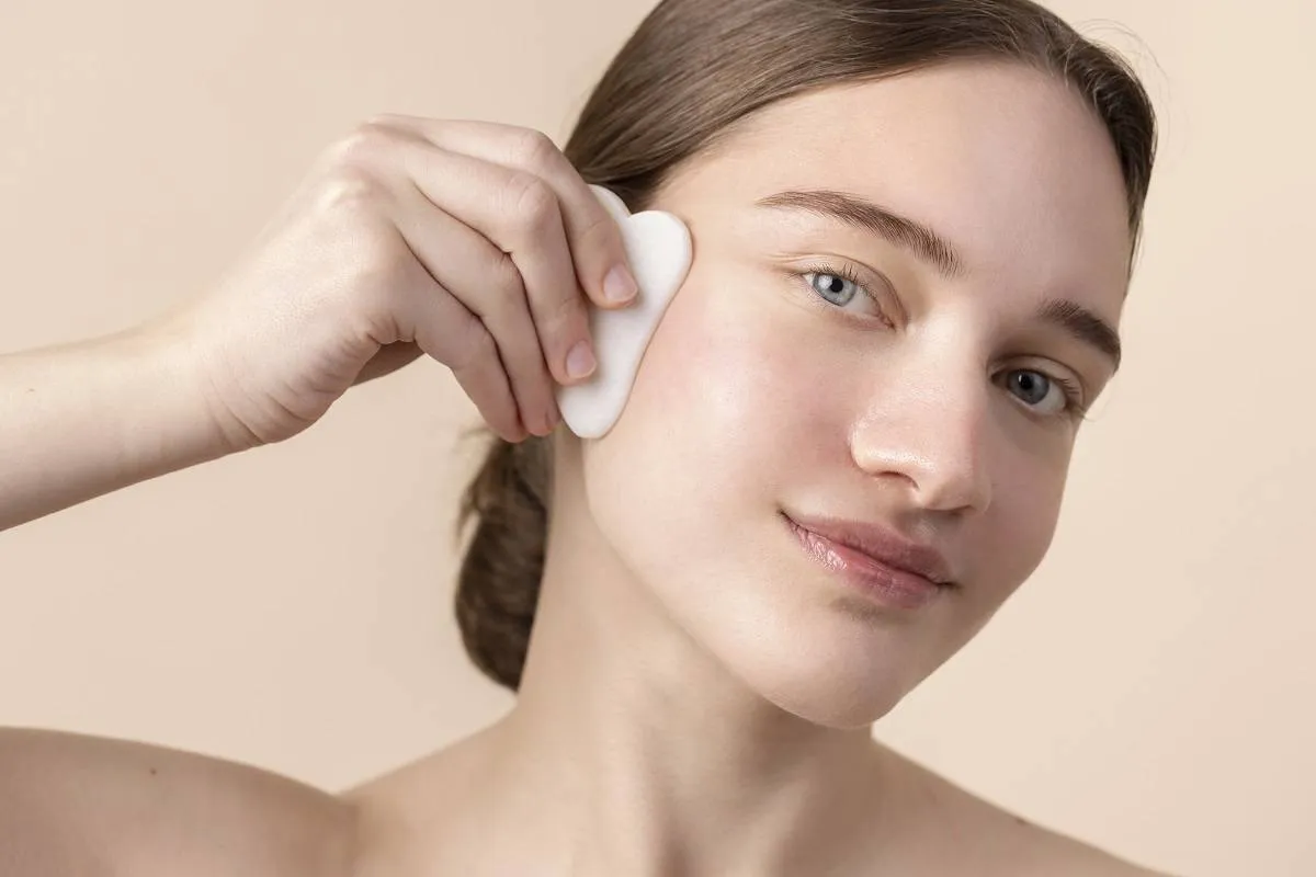 تدليك الوجه بالغواشا