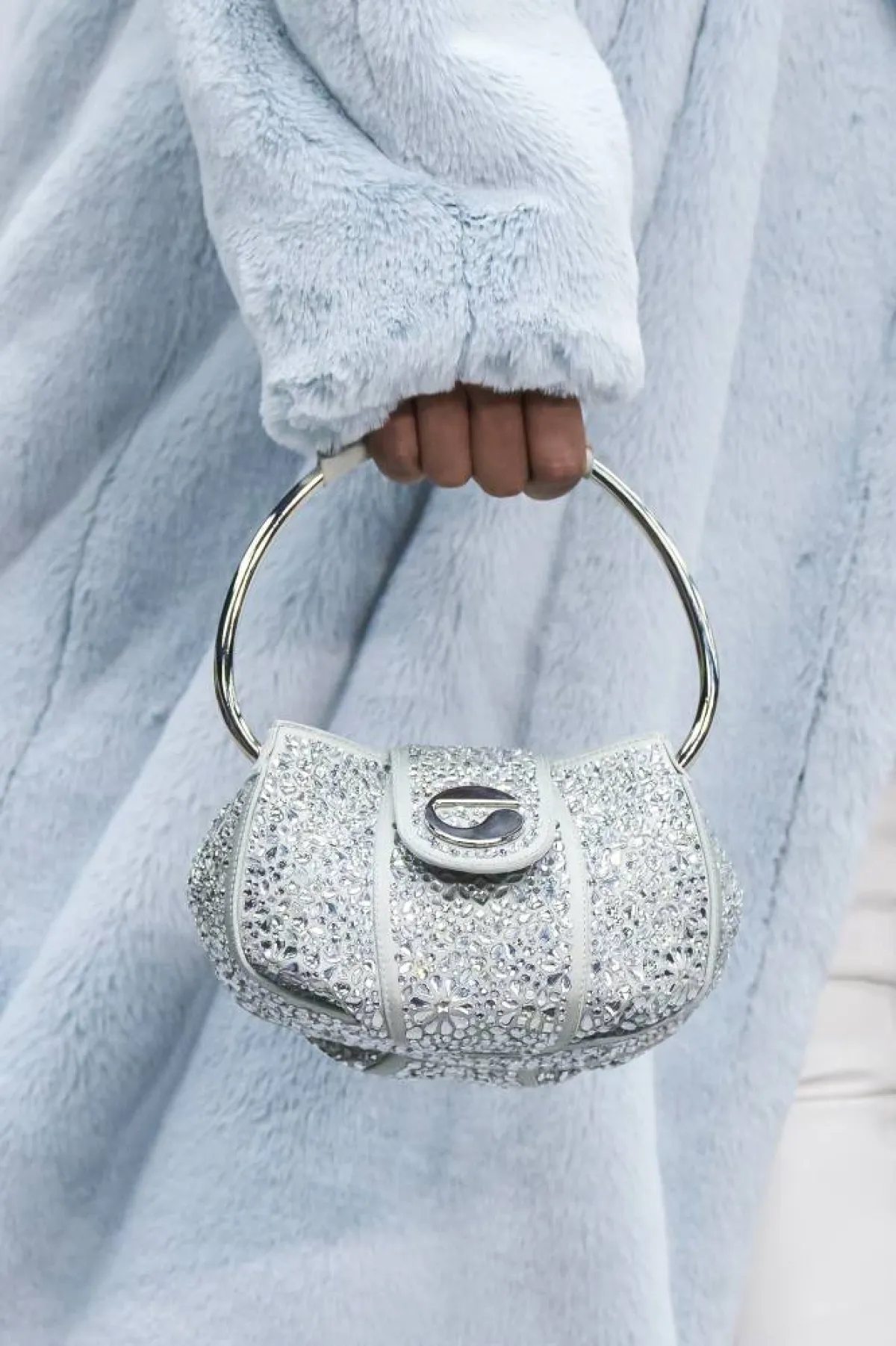 كوبرني Coperni