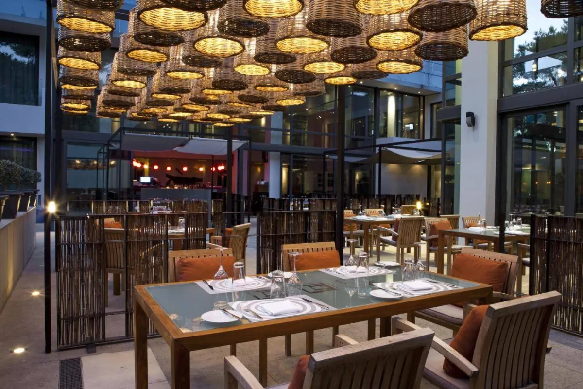 مطعم في فندق أثينا لايف غاليري