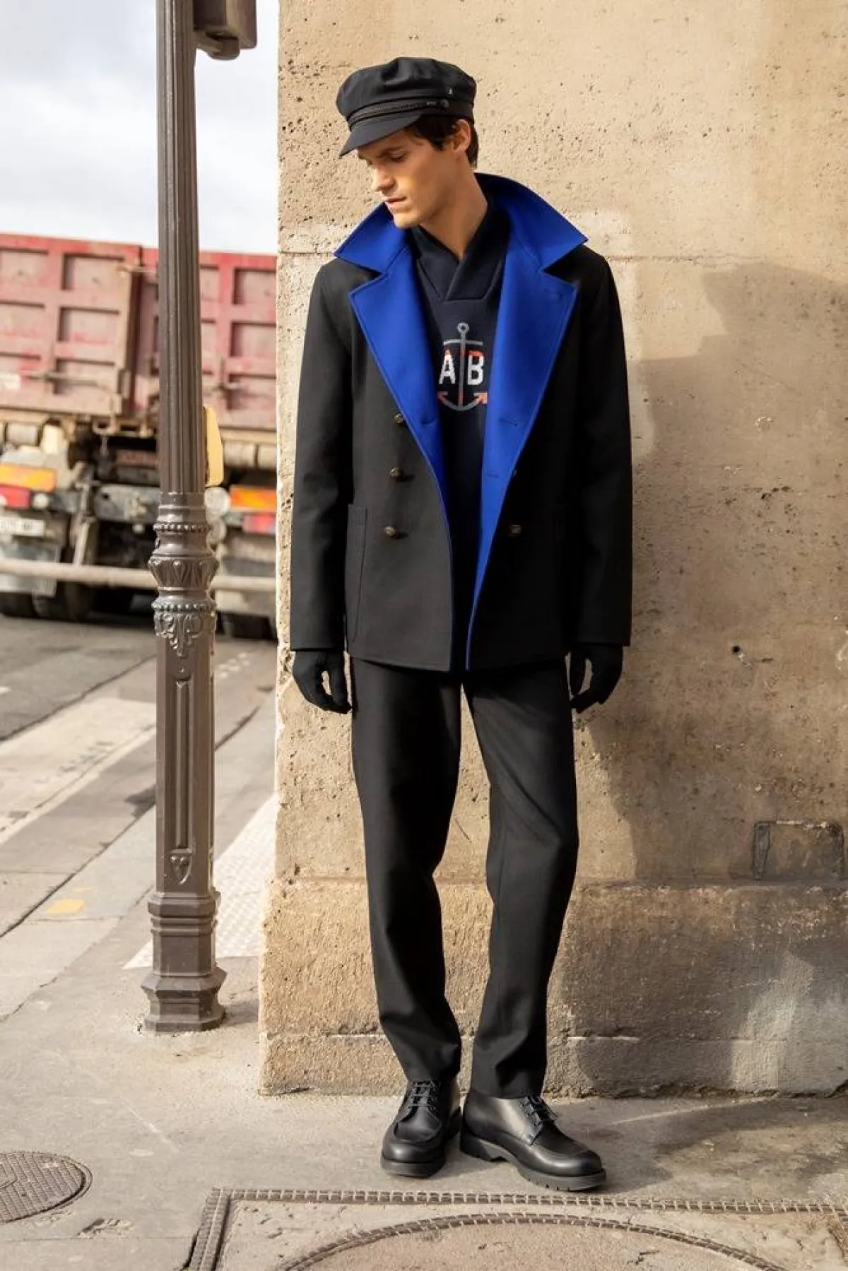 طرق تنسيق االسترات القصيرة  للرجال من أنييس بي Agnes B