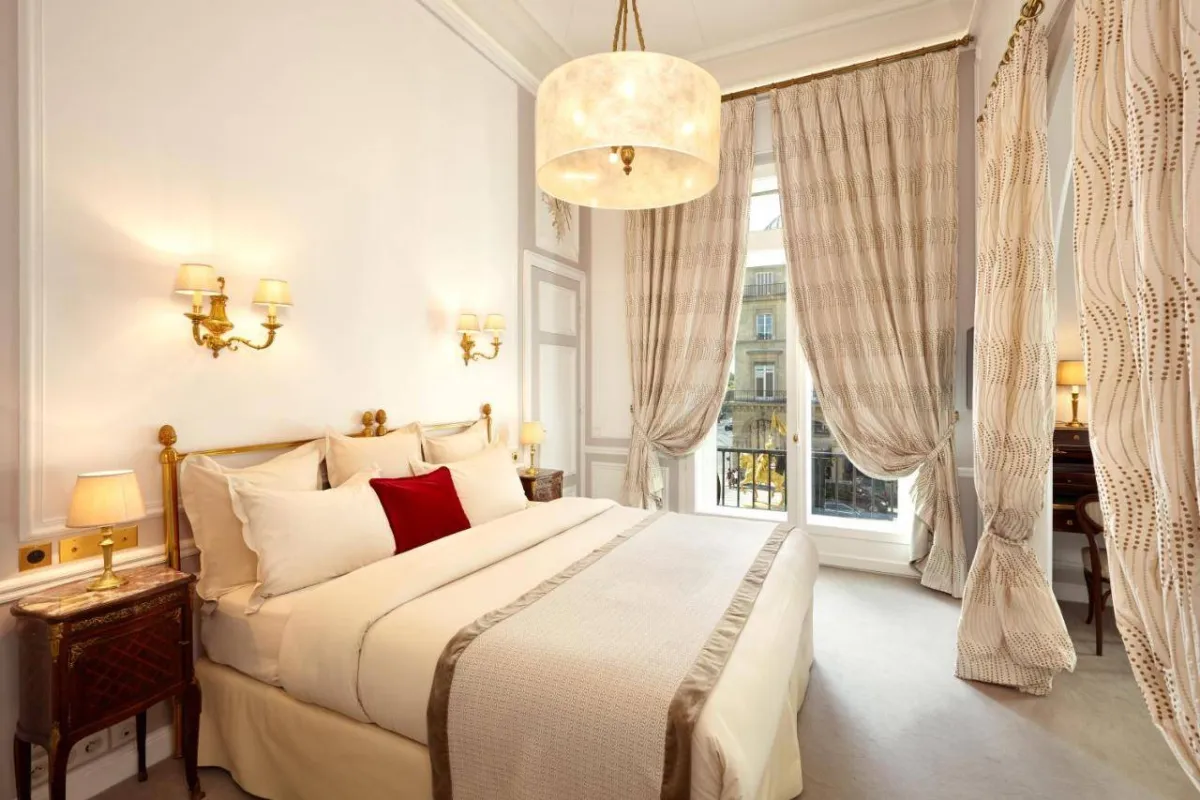 غرفة في فندق ريجينا لوفر