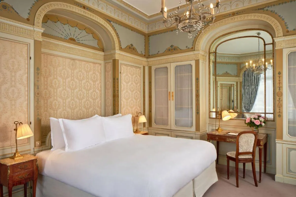 فندق رفائيل