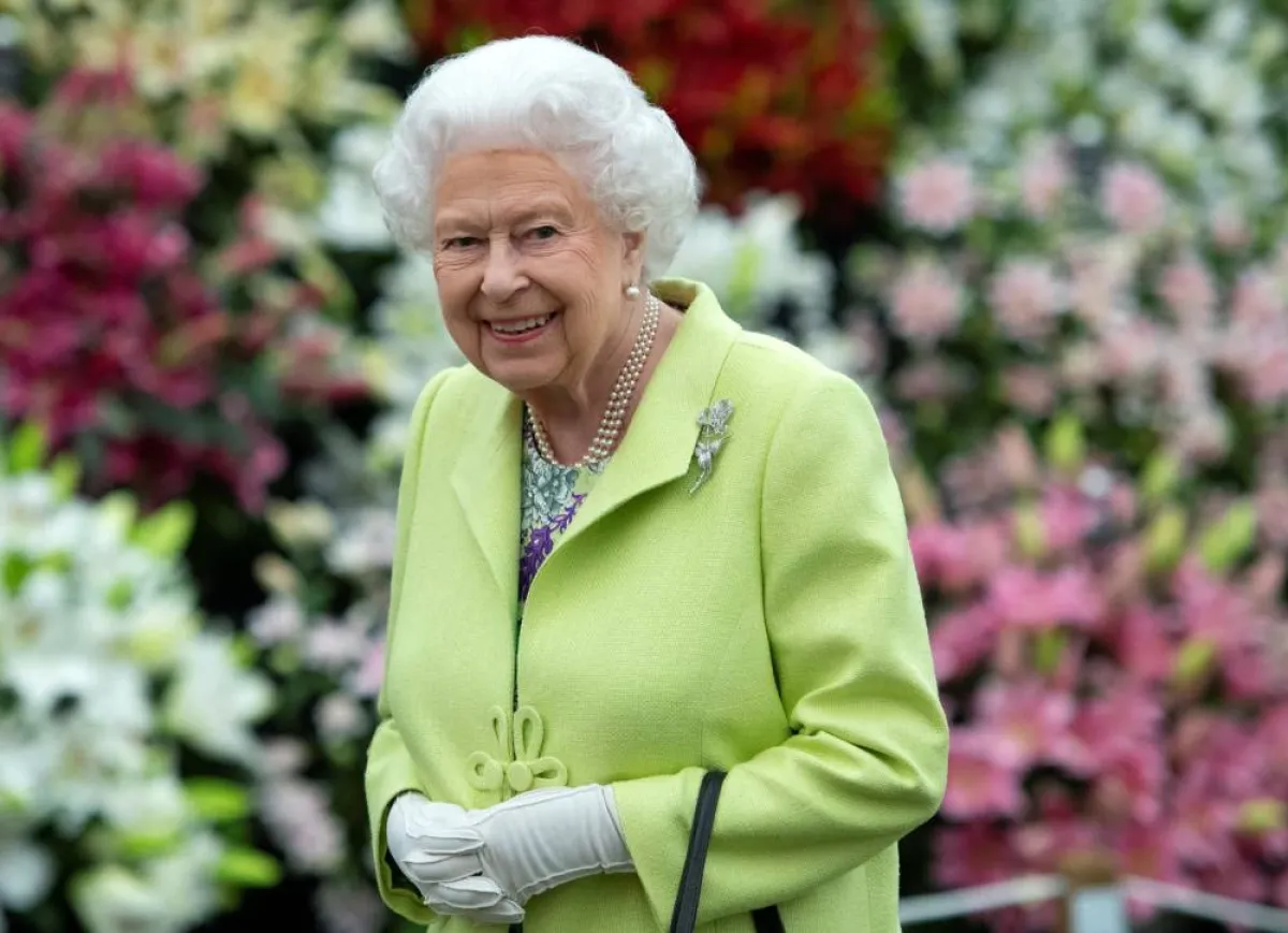Britain's Queen Elizabeth II visits the 2019 RHS Chelsea Flower Show in London on May 20, 2019. The Chelsea flower show is held annually in the grounds of the Royal Hospital Chelsea. Geoff Pugh / POOL / AFP