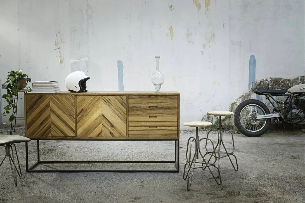 من تصميم اللبناني راشد سلطان