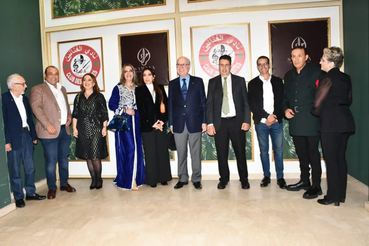 المكرمون في الدورة العاشرة باليوم الوطني للإعلام والاتصال الذي نظمه نادي الفنانين مع الحبيب العدي صاحب قاعة سمراء