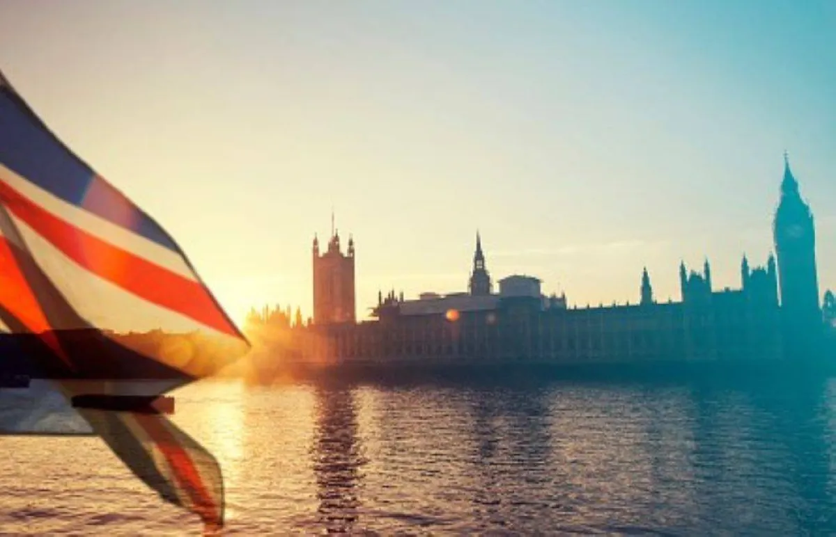 المملكة المتحدة تضع شرطا على الطلاب الأجانب للحد من الهجرة