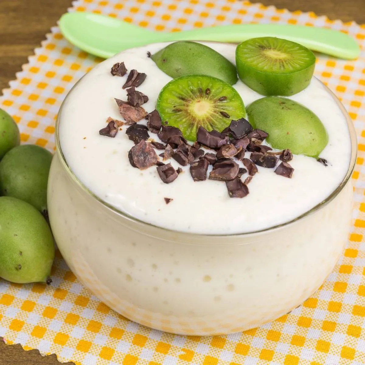 صورة لطبق شهي محلى بالكيوي