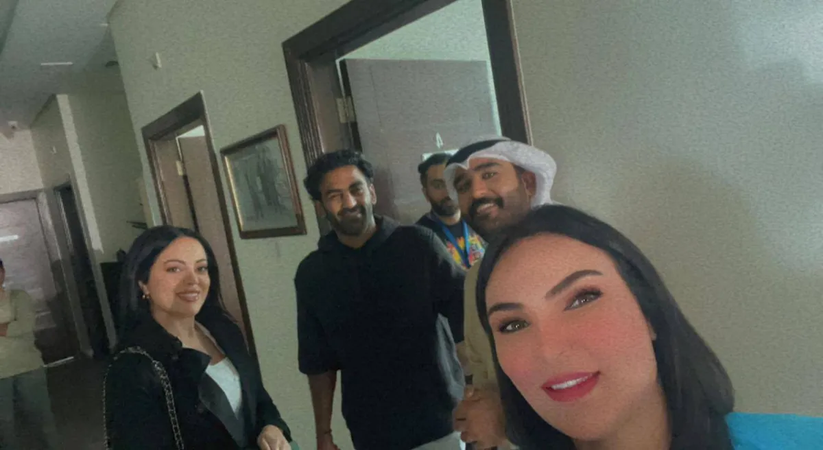 شيخة البدر وطاعم العمل من كواليس مسلسل مجاريح الصورة خاصه من الفنانه