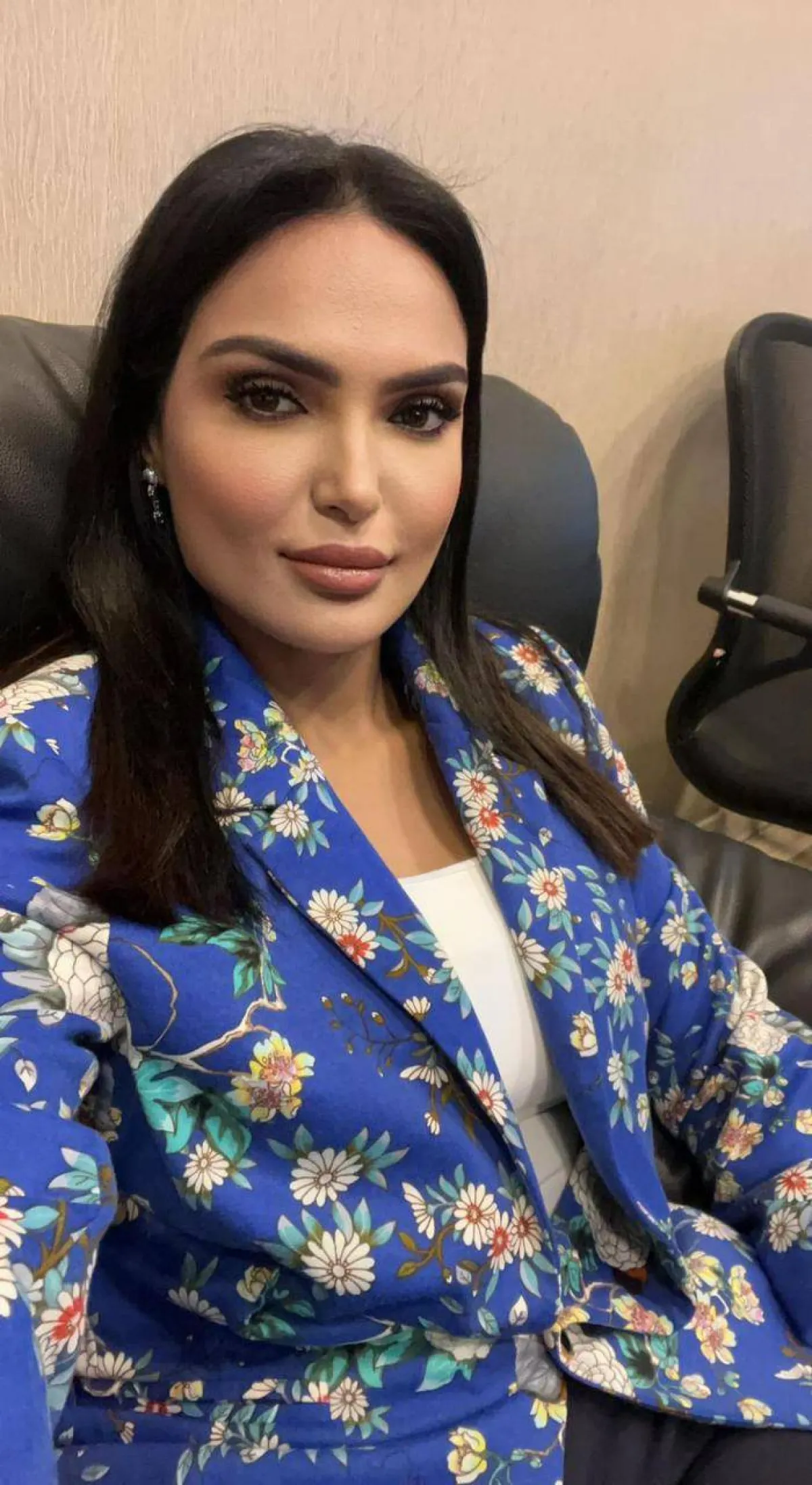 شيخة البدر من كواليس مسلسل مجاريح الصورة خاصه من الفنانه