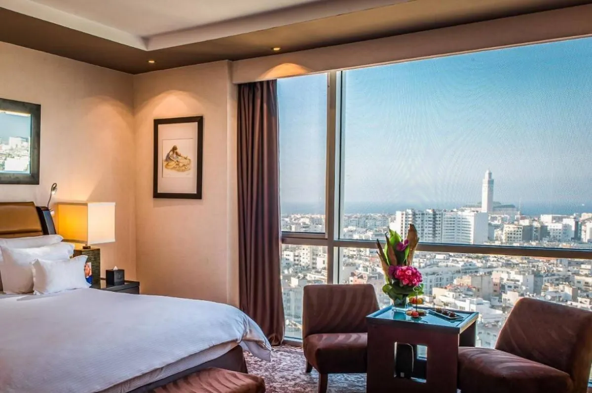 نظرة إلى أحد فنادق الدار البيضاء