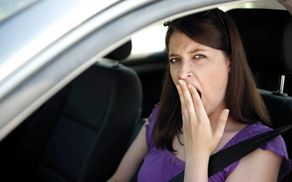 هذا ما يحدث عند غفوة لمدة ثانيتين أثناء القيادة