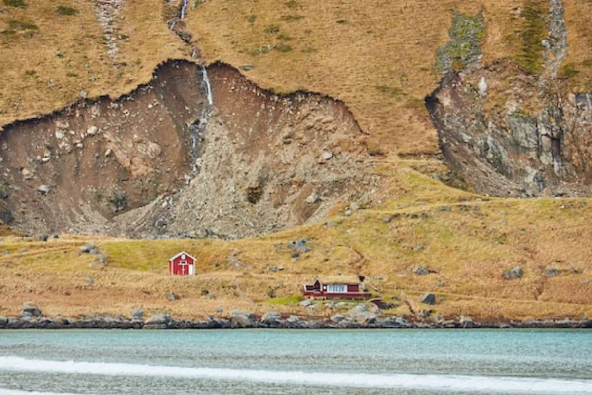 انهيار أرضي