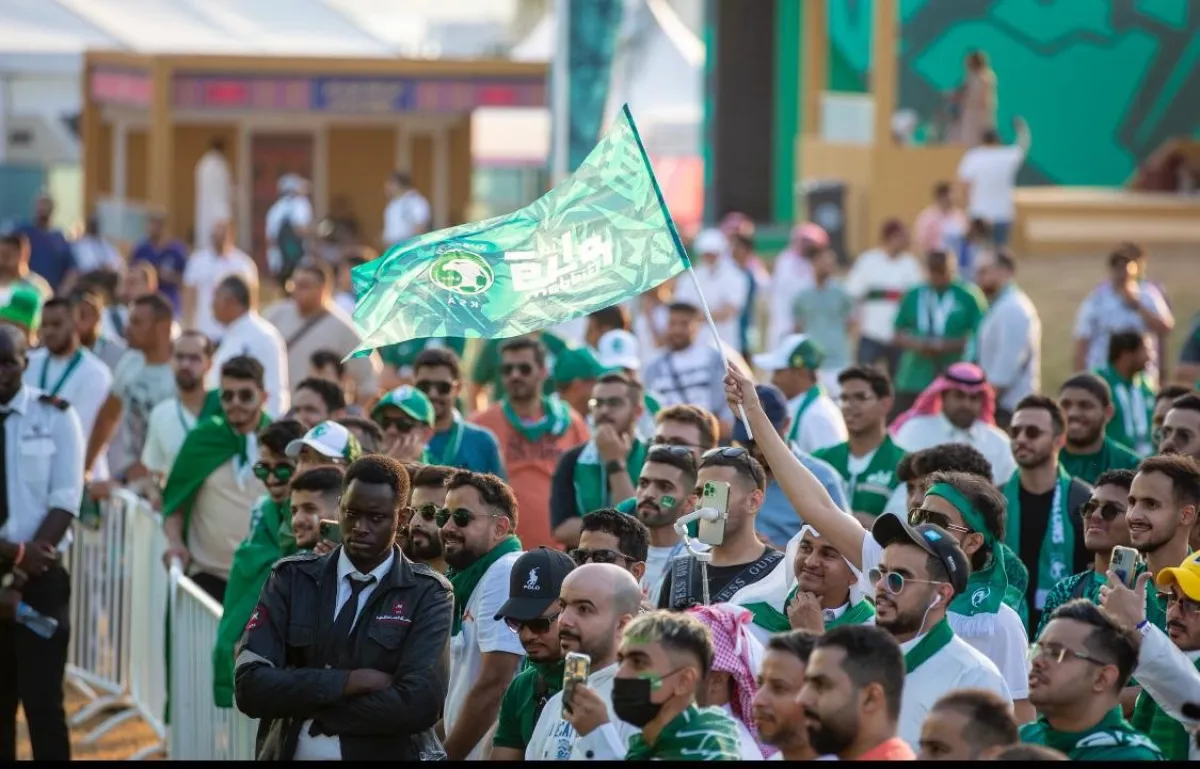 جمهور المنتخب السعودي ينظم أول مسيرة في كأس العالم 2022