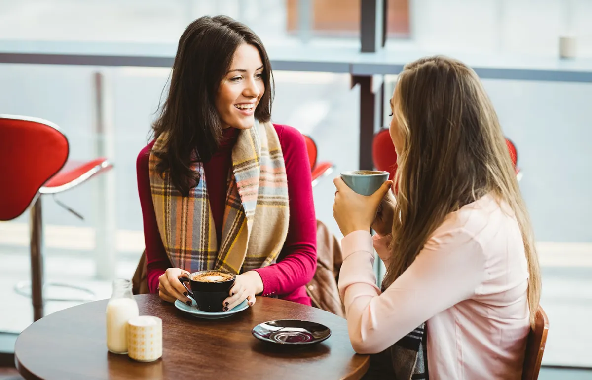 عوامل تؤدي لإنهاء العلاقة بين الأصدقاء