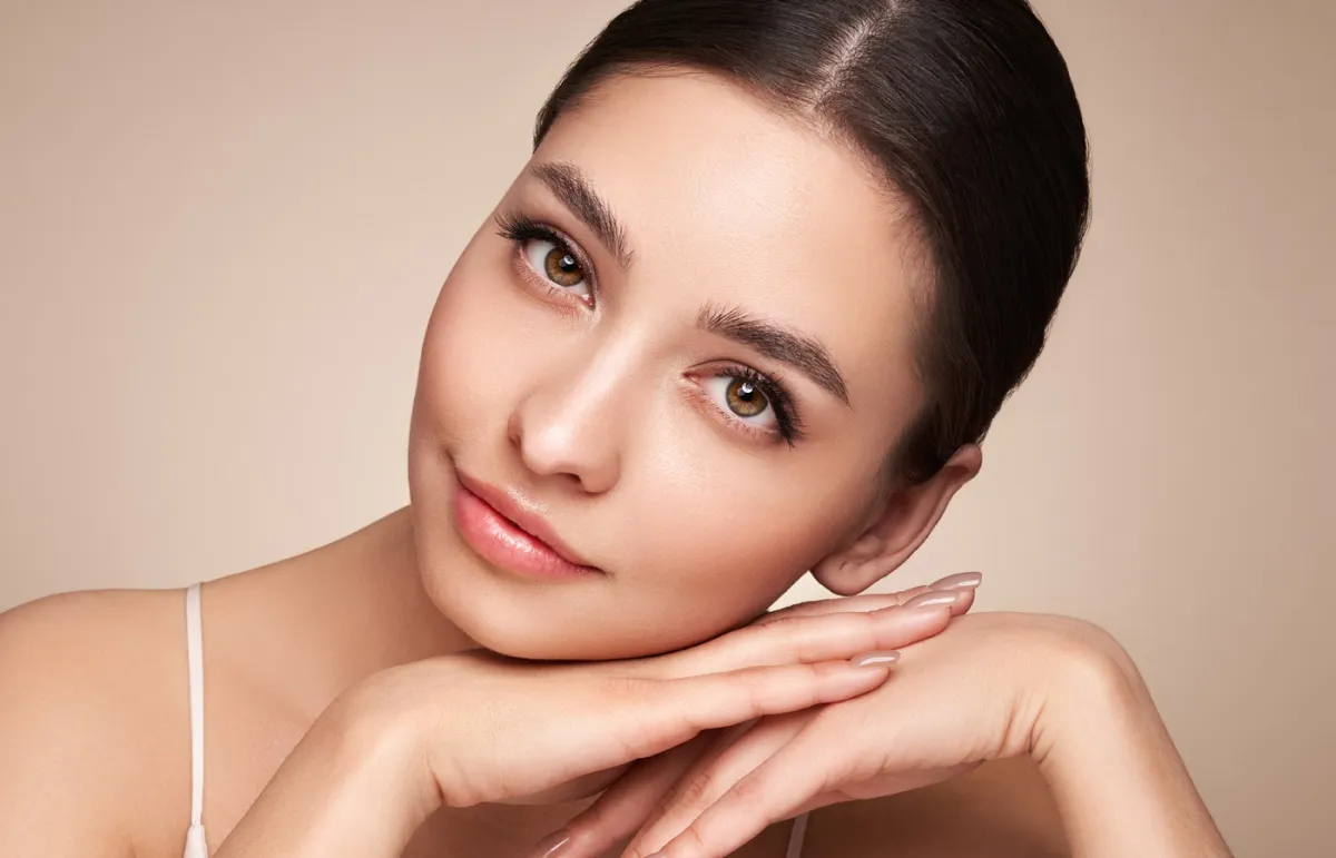 علاج البقع البنية في الوجه بالاعشاب