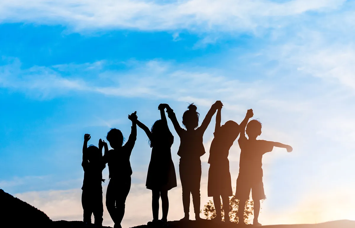 بمناسبة اليوم العالمي للطفل.. عززي مهارات طفلك الاجتماعية