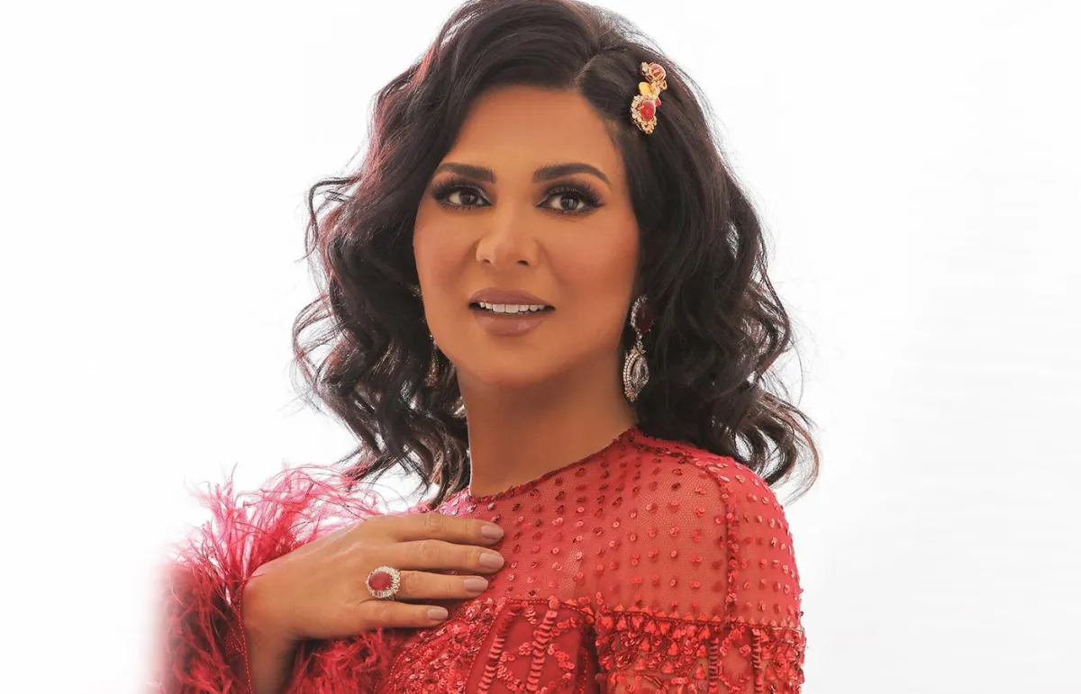 تسريحات شعر تخفي الأذن من وحي النجمات