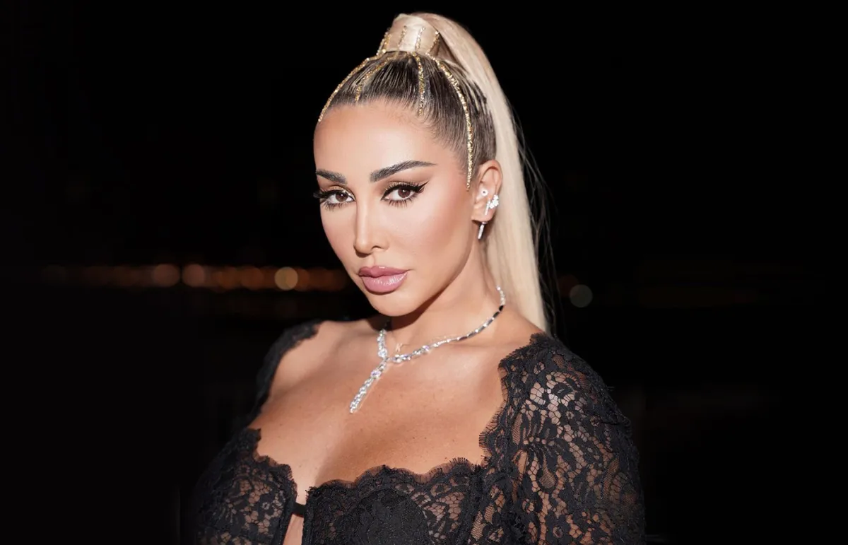 تفاصيل مجوهرات النجمات الفاخرة في حفل CCCL بدبي