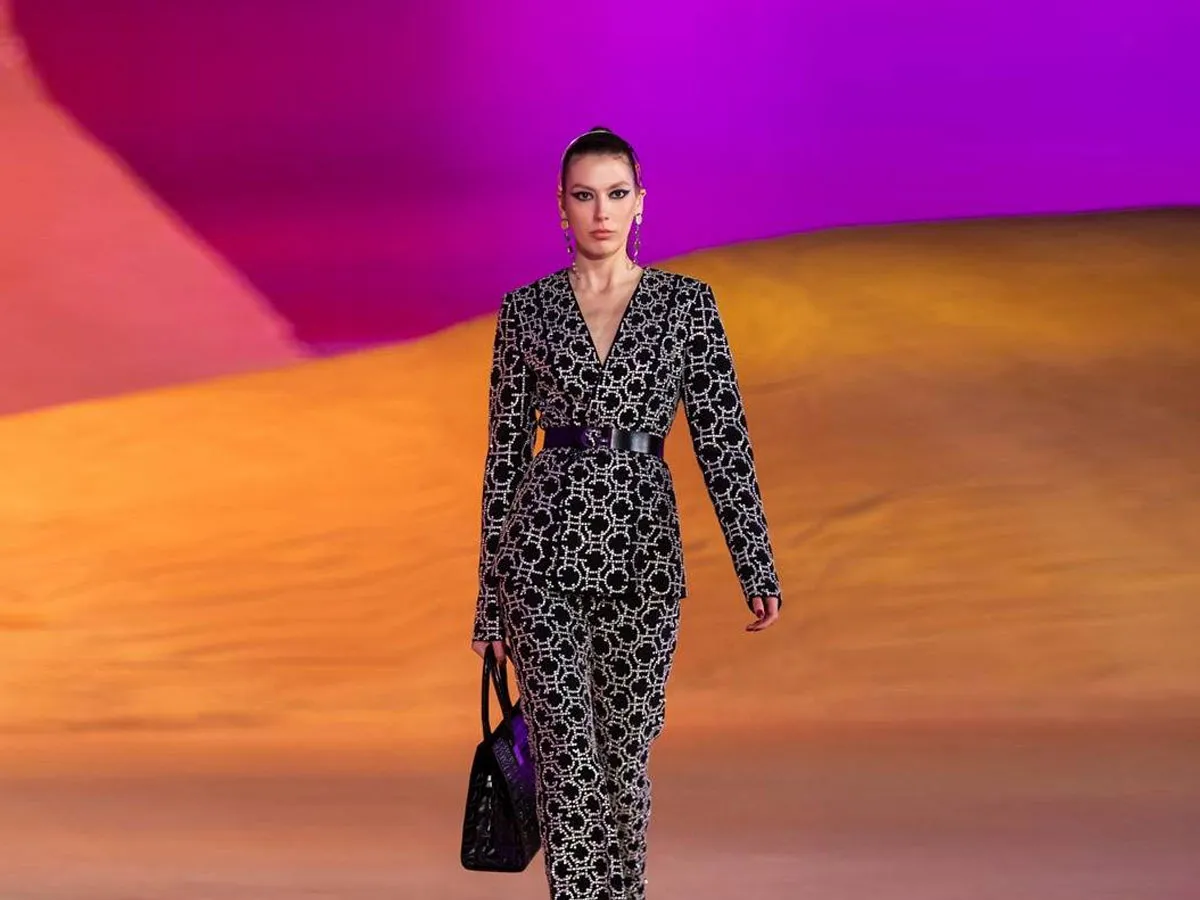 موديلات سراويل باللونين الأسود والأبيض من جورج حبيقة «Georges Hobeika»