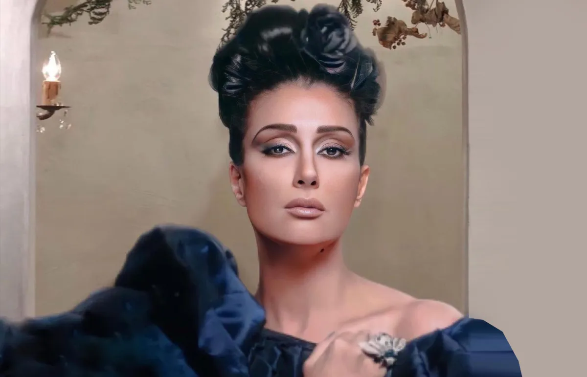 غادة عبد الرازق تتألق بـ Gothic Look... فما الذي ارتدته؟