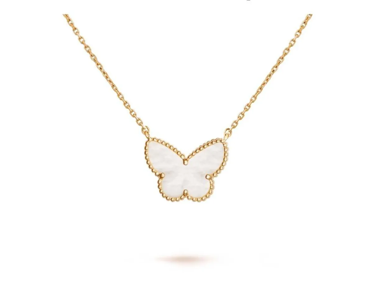 سلسلة Lucky Alhambra butterfly من فان كليف آند أربلز Van cleef&Arpels 