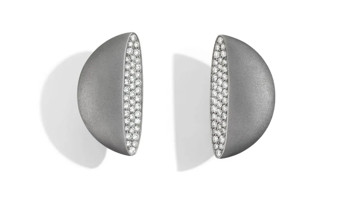 أقراط ECLISSE MIDI من Vhernier 