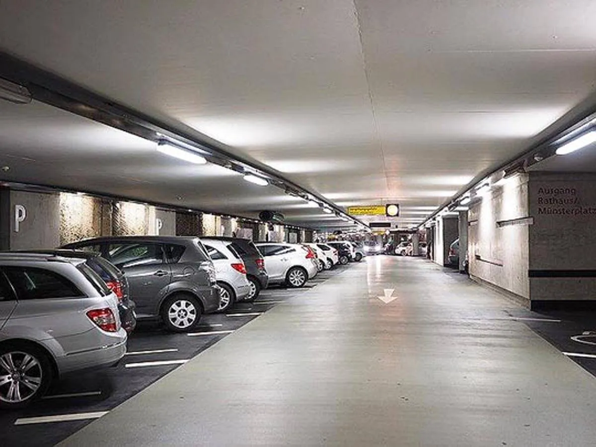 السيارة المهملة.. كيف يمكنك تنشيط بطاريتها بعد ركنها لفترة طويلة؟