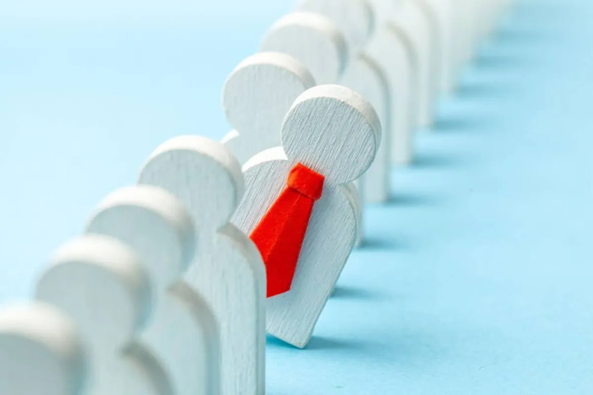 جذب المواهب الجديدة إلى الشركة