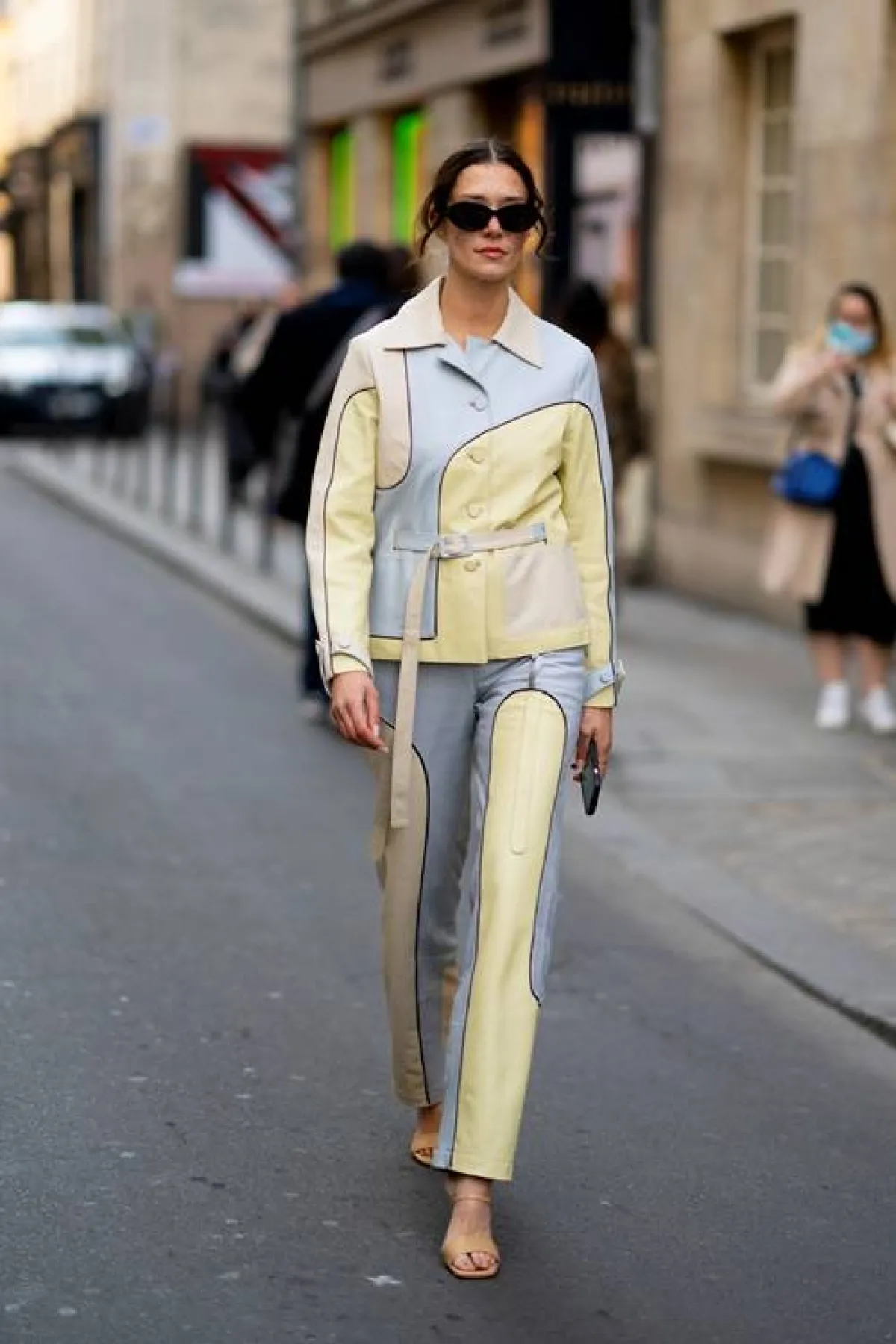 تنسيق البنطلون الجلد من ستريت فاشن Street Fashion