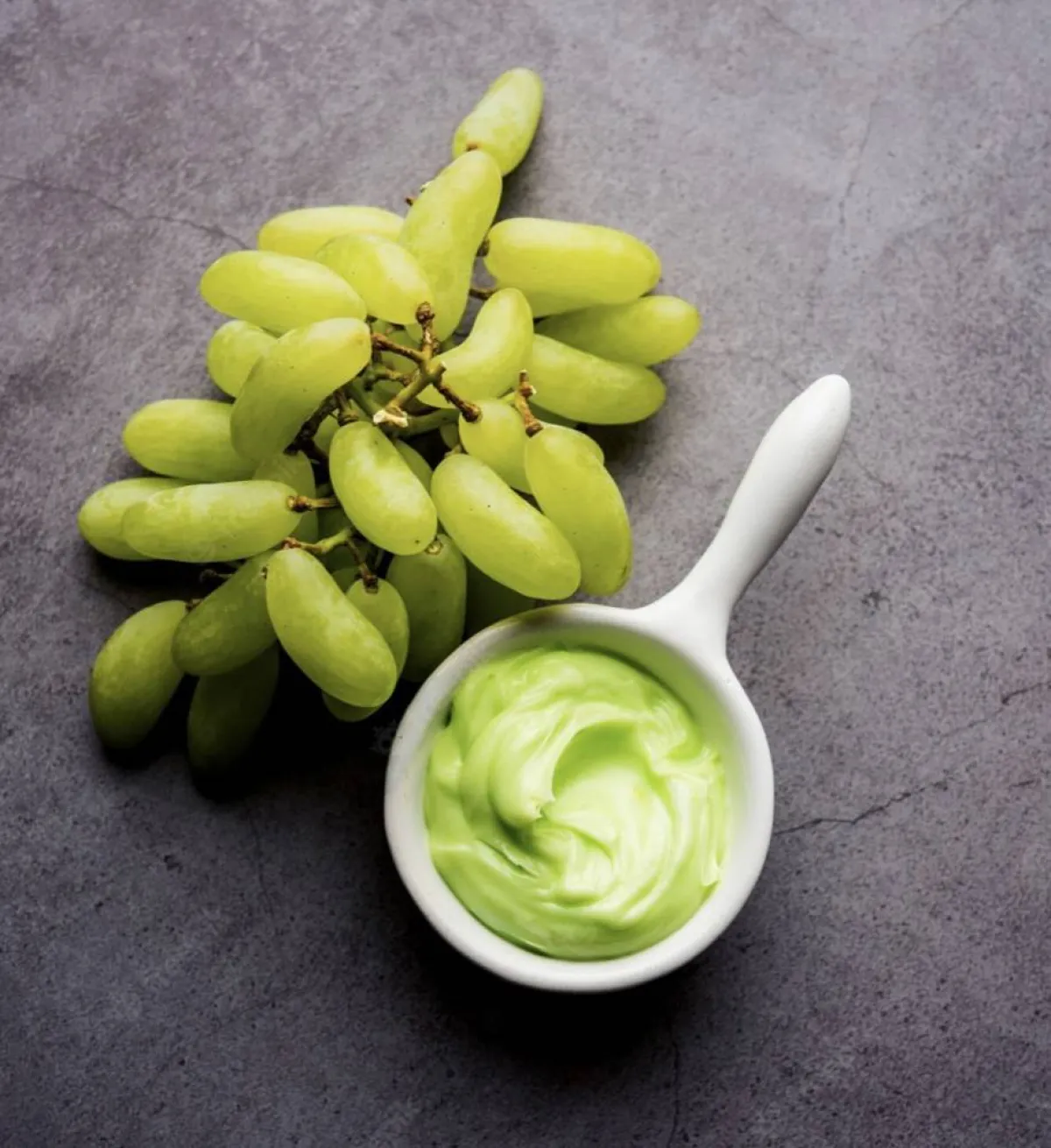 قناع دبس العنب