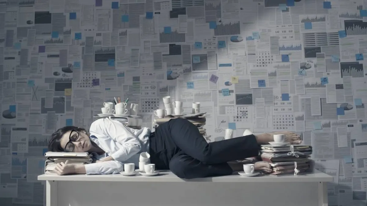 تكليف الموظف المبدع بأعباء إضافية، من دون مكافأة