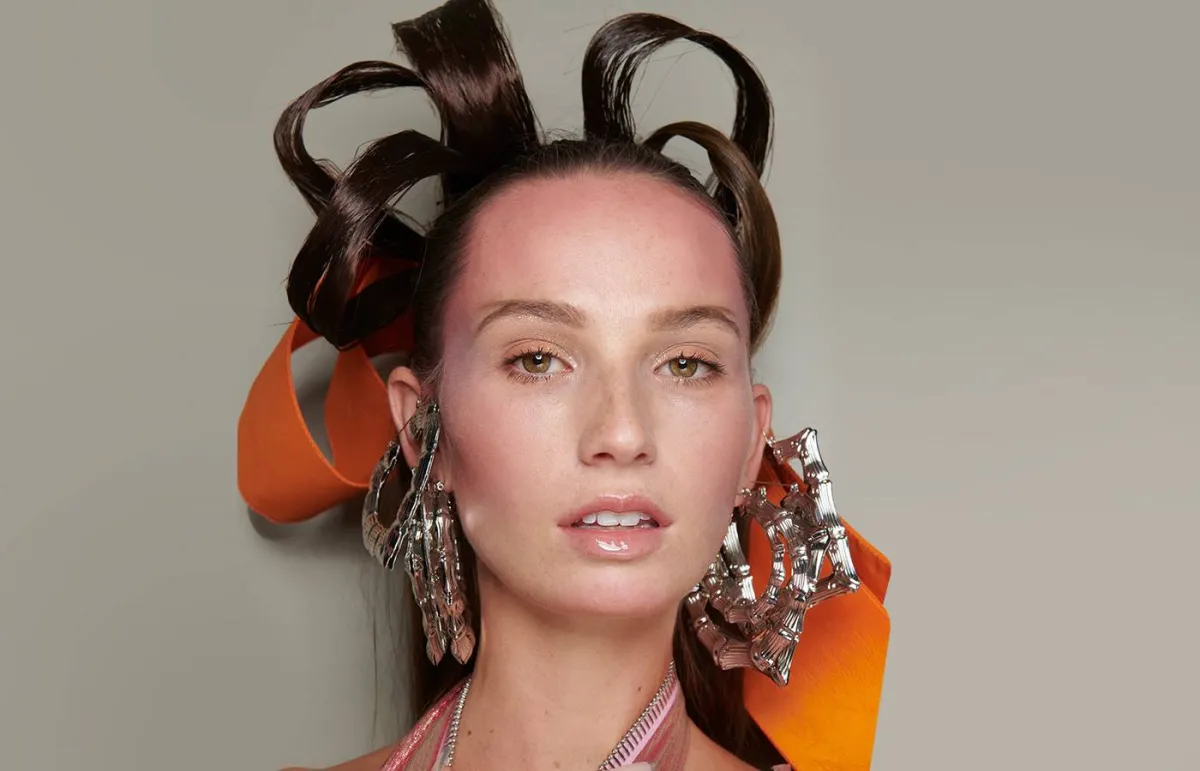 أساليب مكياج ناعم لإظهار النمش