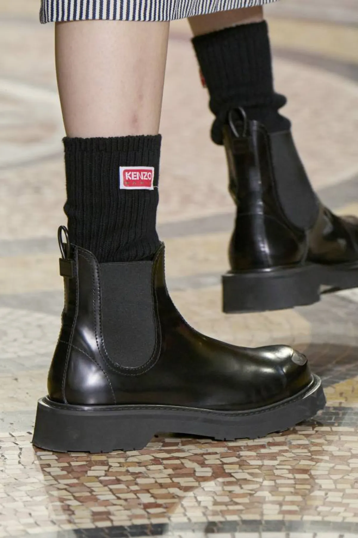 جزمة شتوية لإطلالة دافئة من كنزو Kenzo