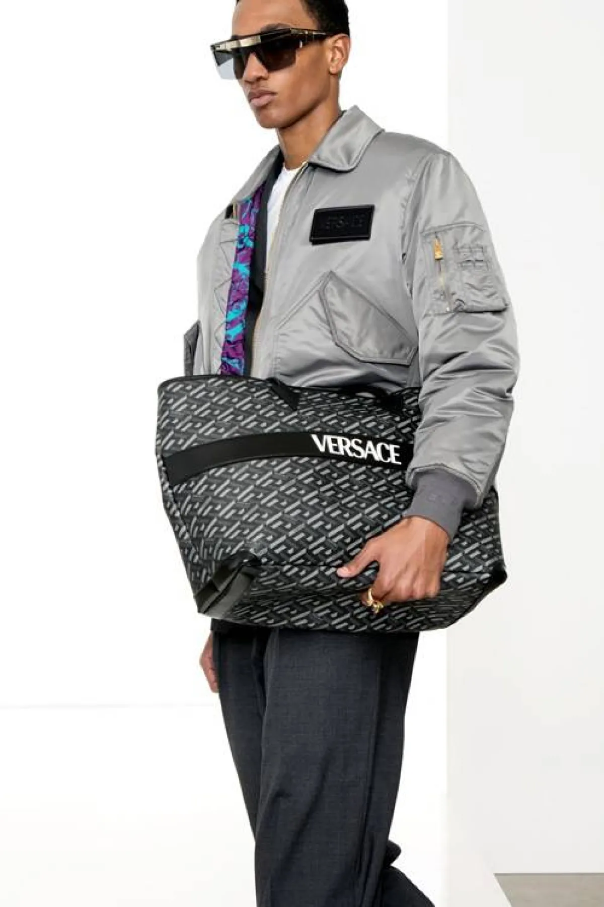 حقيبة للرجل من فيرساتشي Versace