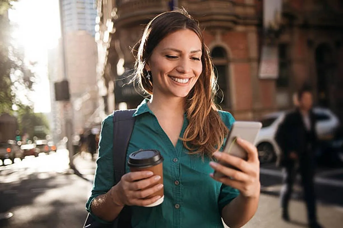  كيف تعرف أن شخصاً معجب بك