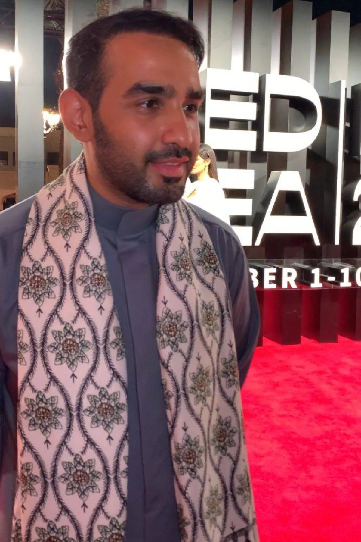 تظهر الصورة شخصية المخرج السعودي محمد السلمان