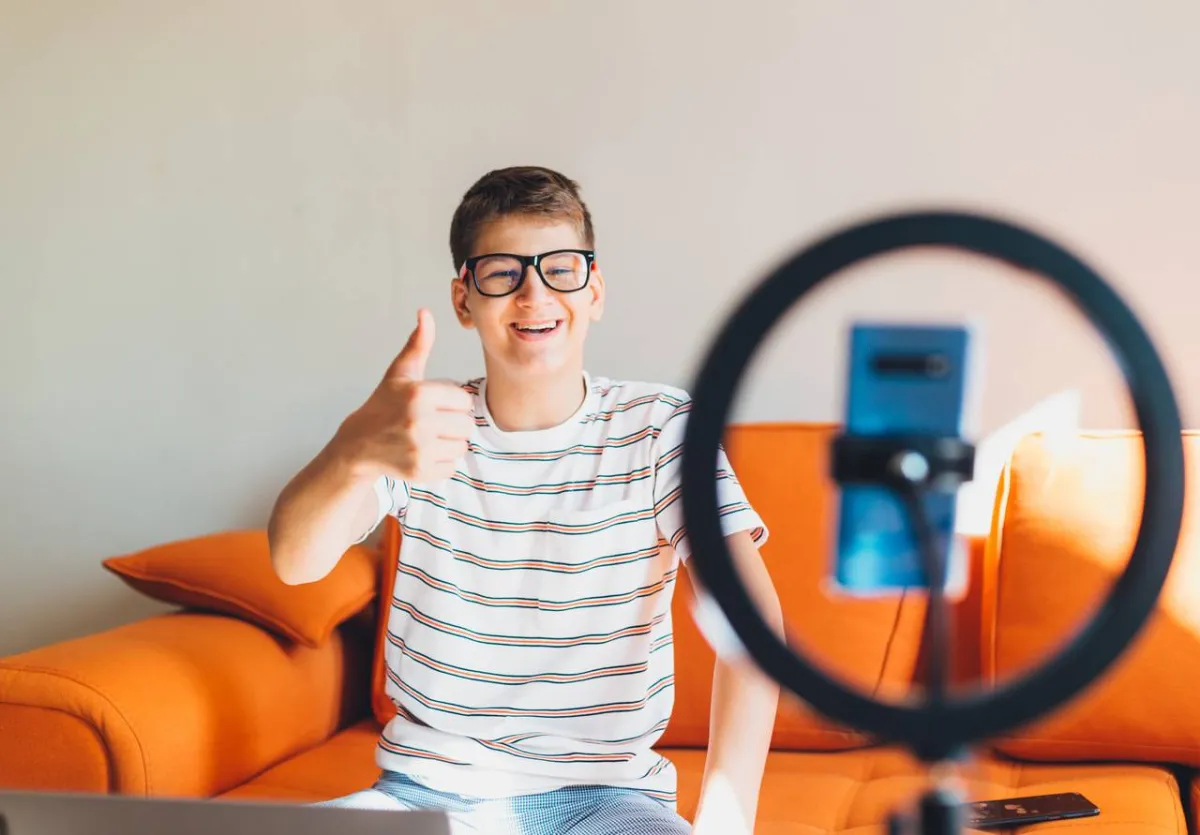 صورة لمراهق