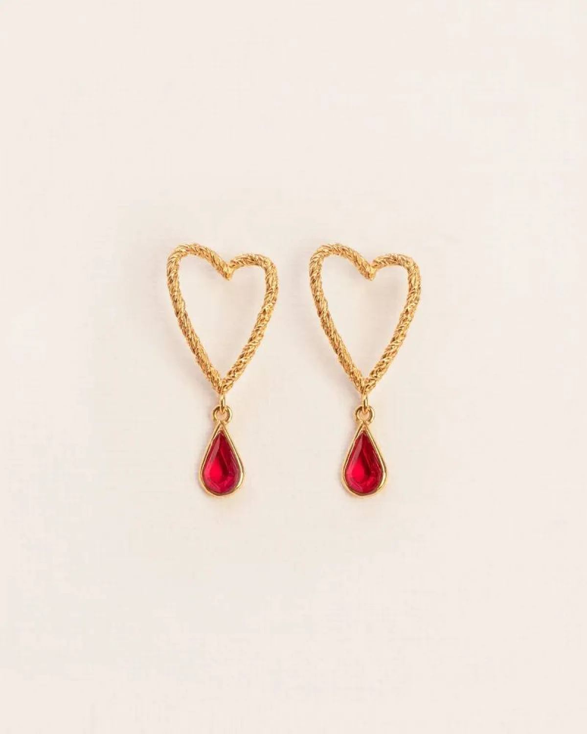 أقراط Twisted heart من Wouters & Hendrix