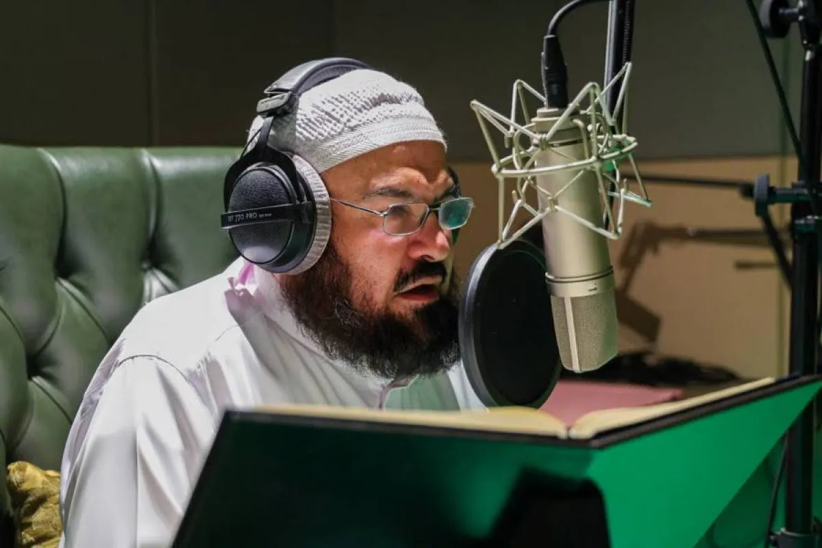 وكالة شؤون الأئمة والمؤذنين تعلن انتهاء تسجيل عشرين جزءا من المصحف المرتل بصوت الشيخ عبد الرحمن السديس