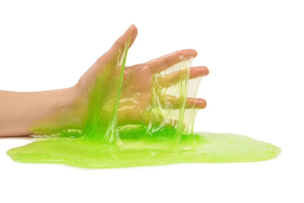 ما هي المكونات لصنع "السلايم" في المنزل؟