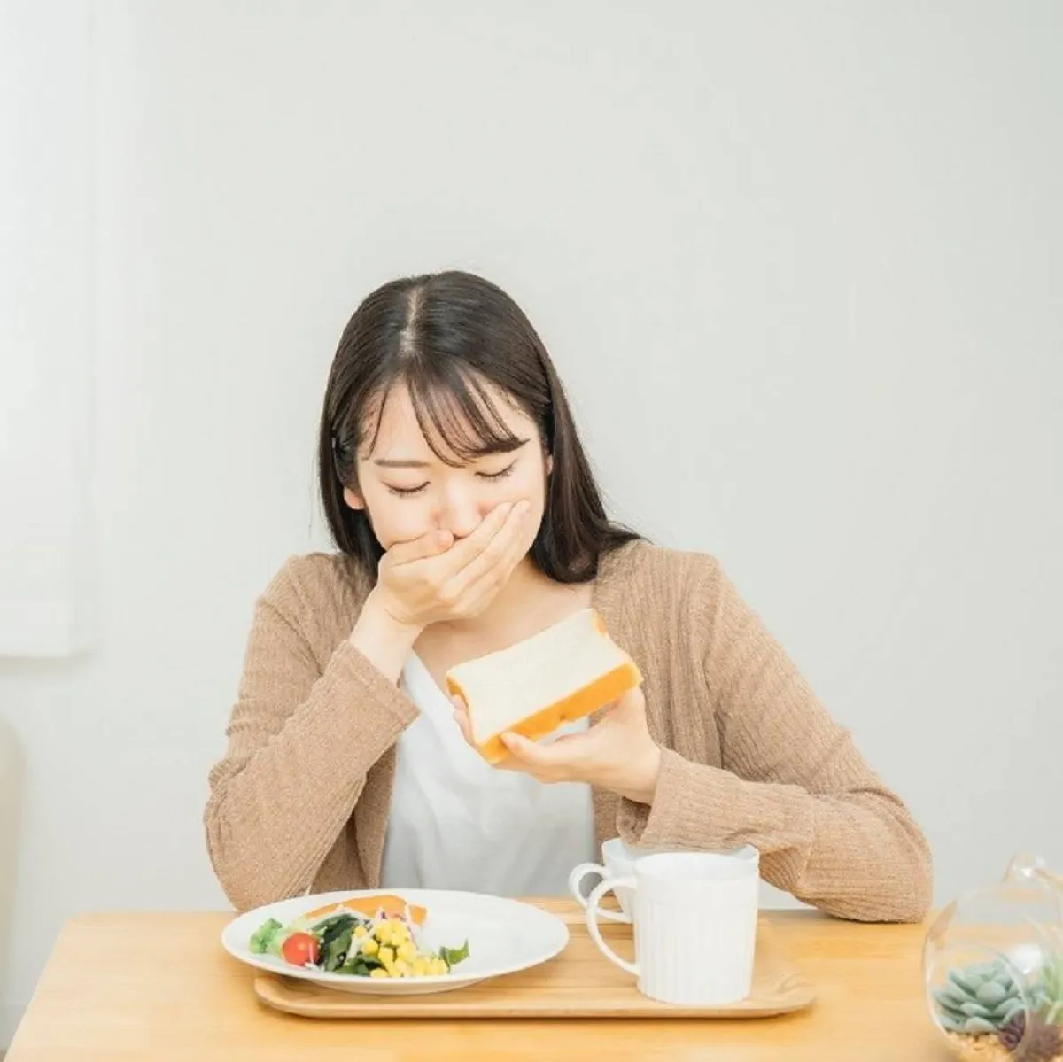 صورة لحامل ترفض تناول الطعام