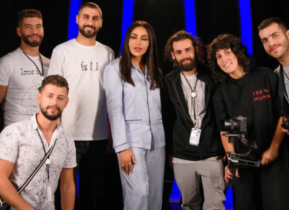 أحلام في كواليس سعودي أيدول -الصورة من حساب النجمة في تويتر 