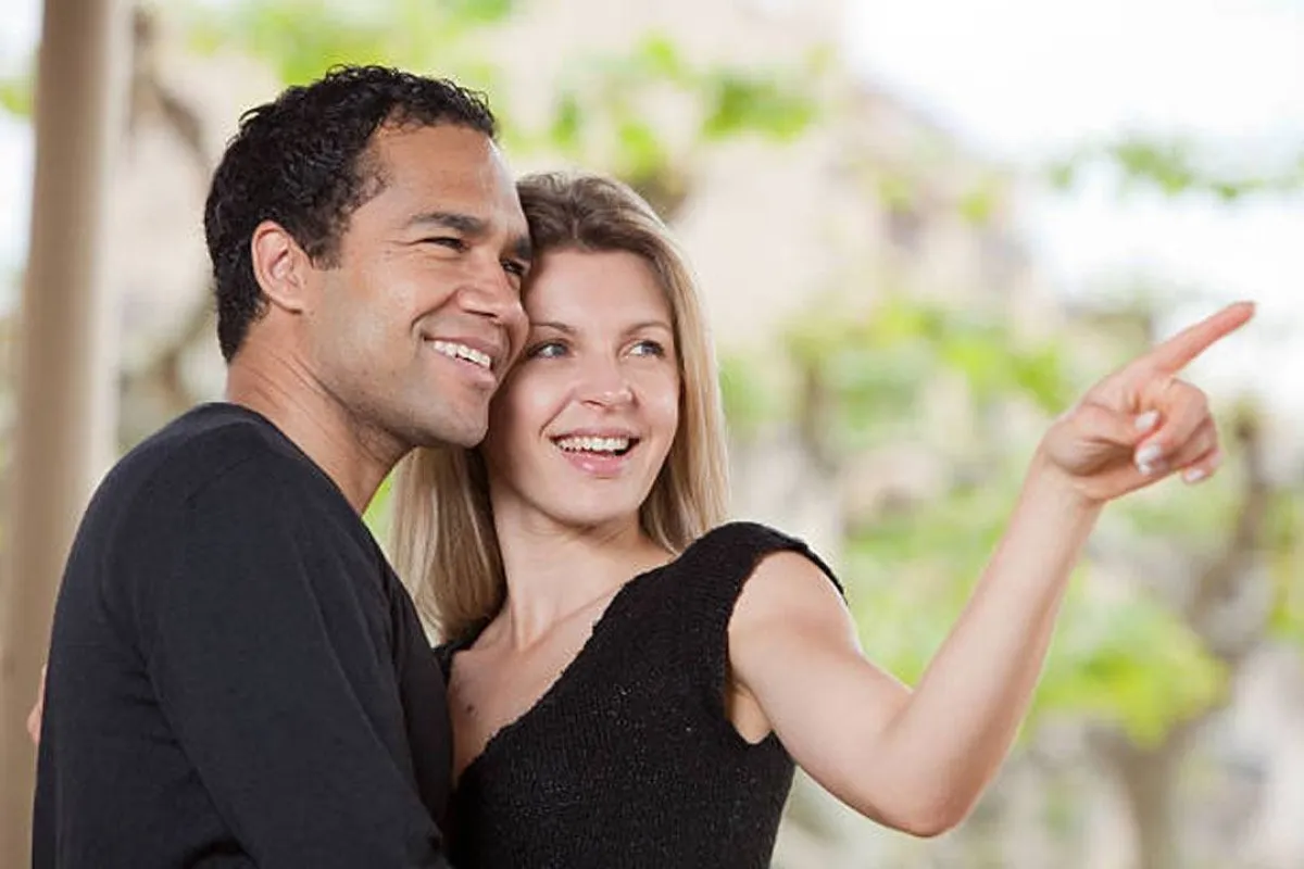 علامات حب التملك عند الزوج