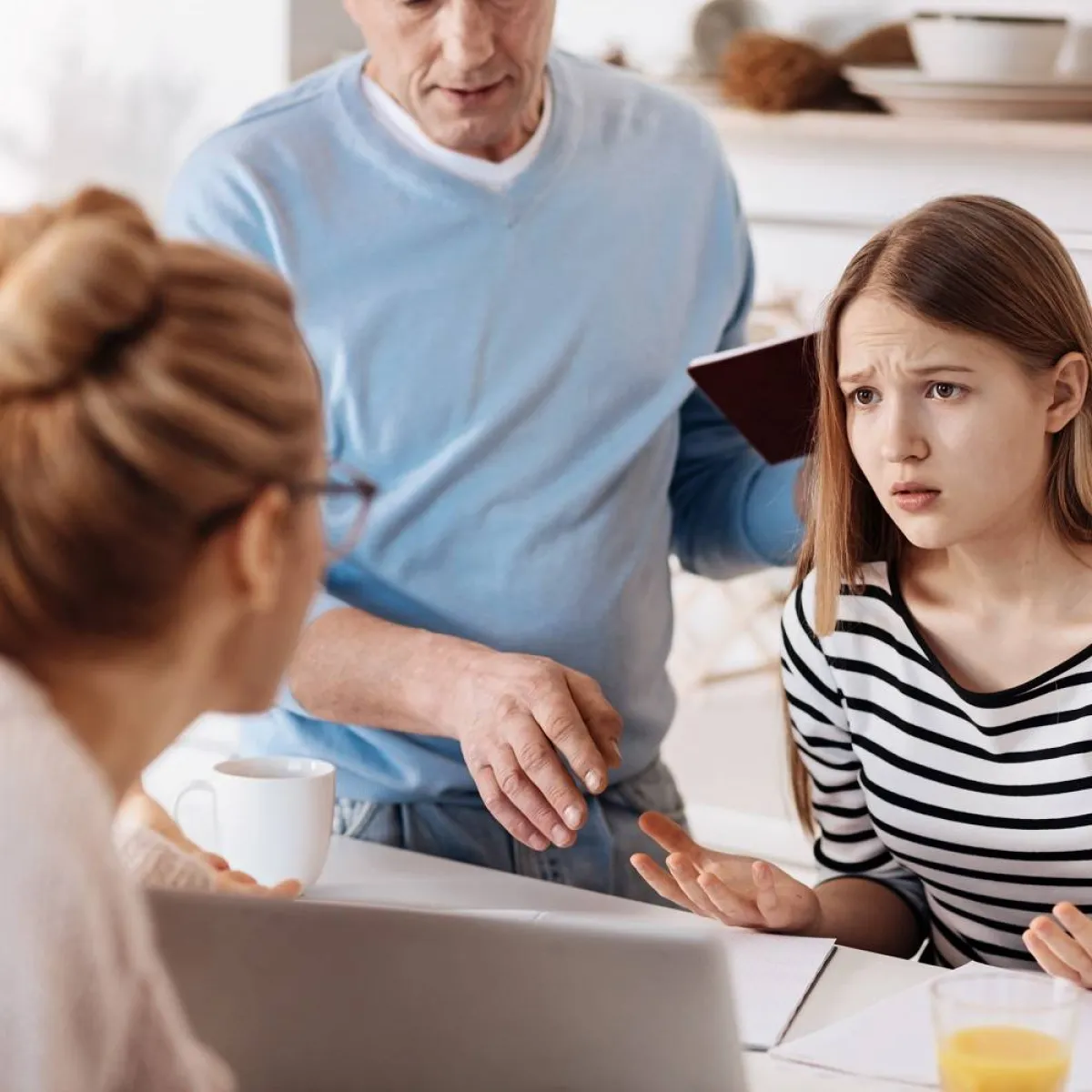 صورة تعبيرية عن المناقشات العائلية