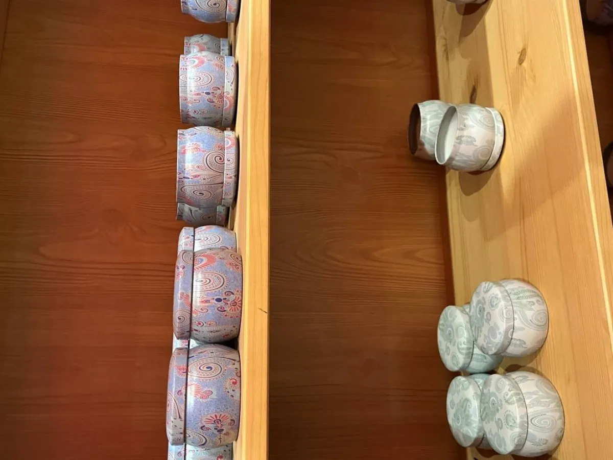 شموع صينية بروائح مختلفة -