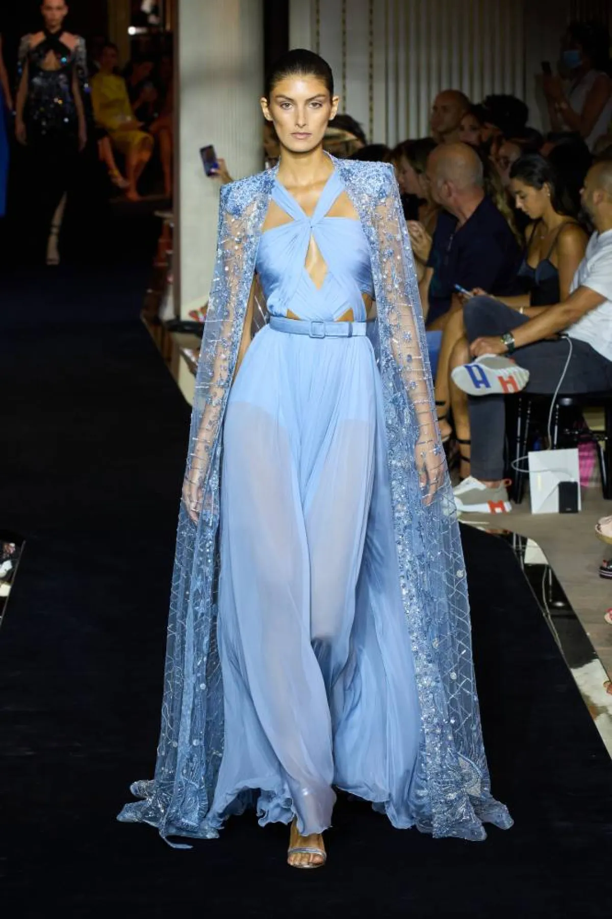 درجات اللون الأزق