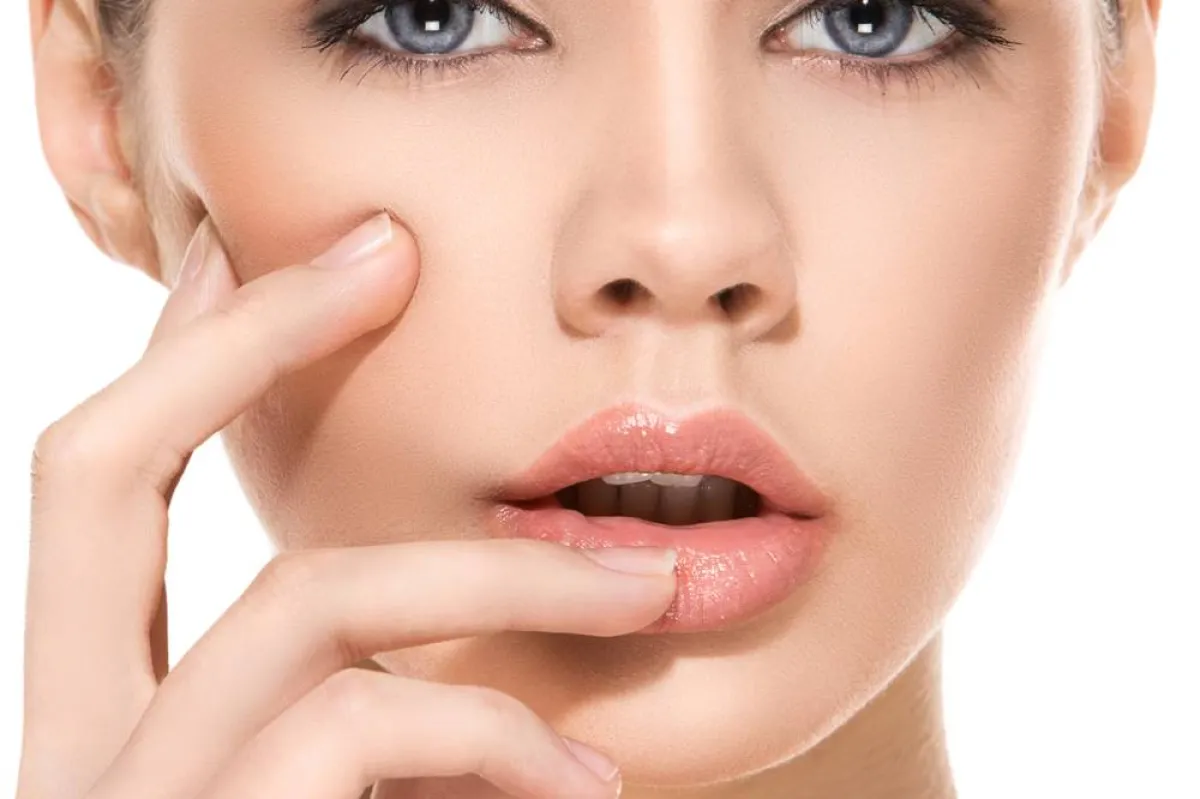 أفضل سيروم للشفايف