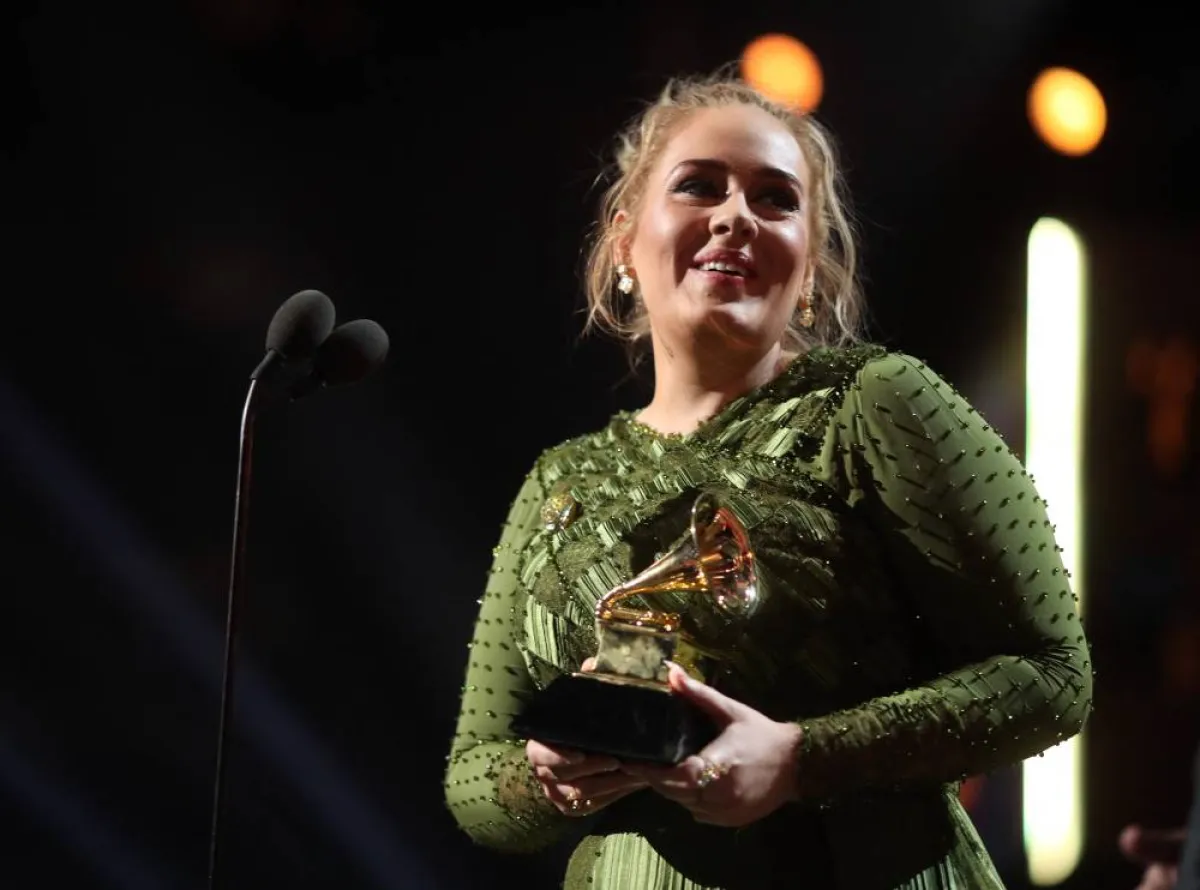 LOS ANGELES, CA - FEBRUARY 12: Singer Adele during The 59th GRAMMY Awards at STAPLES Center on February 12, 2017 in Los Angeles, California. Christopher Polk/Getty Images for NARAS/AFP Christopher Polk / GETTY IMAGES NORTH AMERICA / Getty Images via AFP