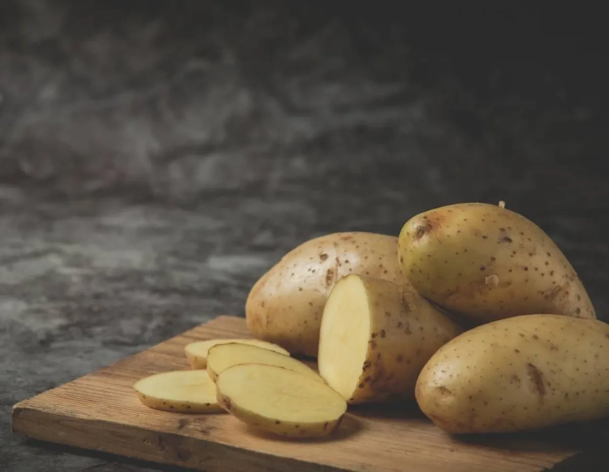 كيفية استخدام شرائح البطاطس للوجه