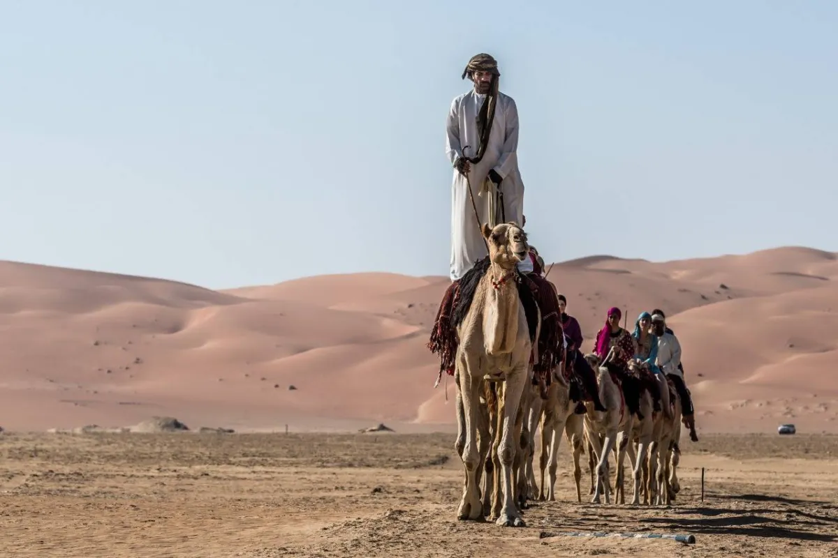 رحلة الهجن- الصورة من مركز حمدان بن محمد لإحياء التراث 